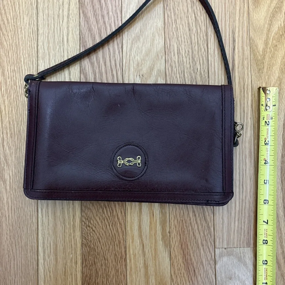 Vintage Convertible Burgundy Leather Crossbody Bag‎